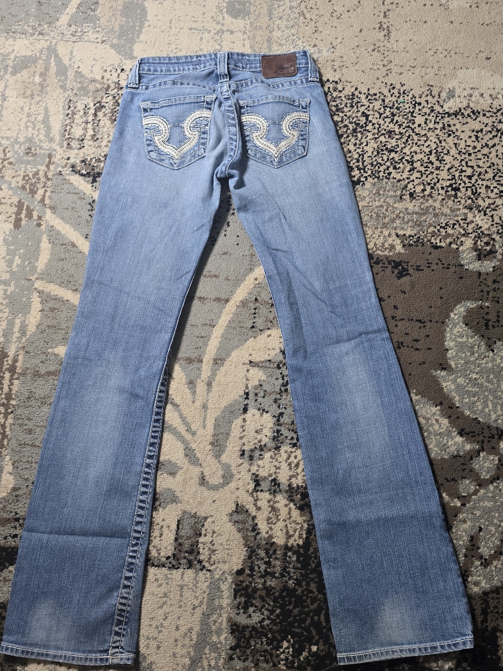 Women’s Light Blue Embellished Back-Pocket Jeans